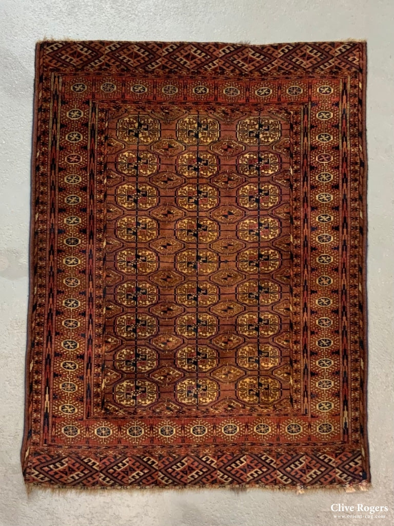 Turkmen Tekke Rug (143 X 111Cm)