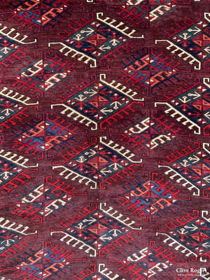 Turkmen Yomut Gul Carpet (324 X 174Cm)