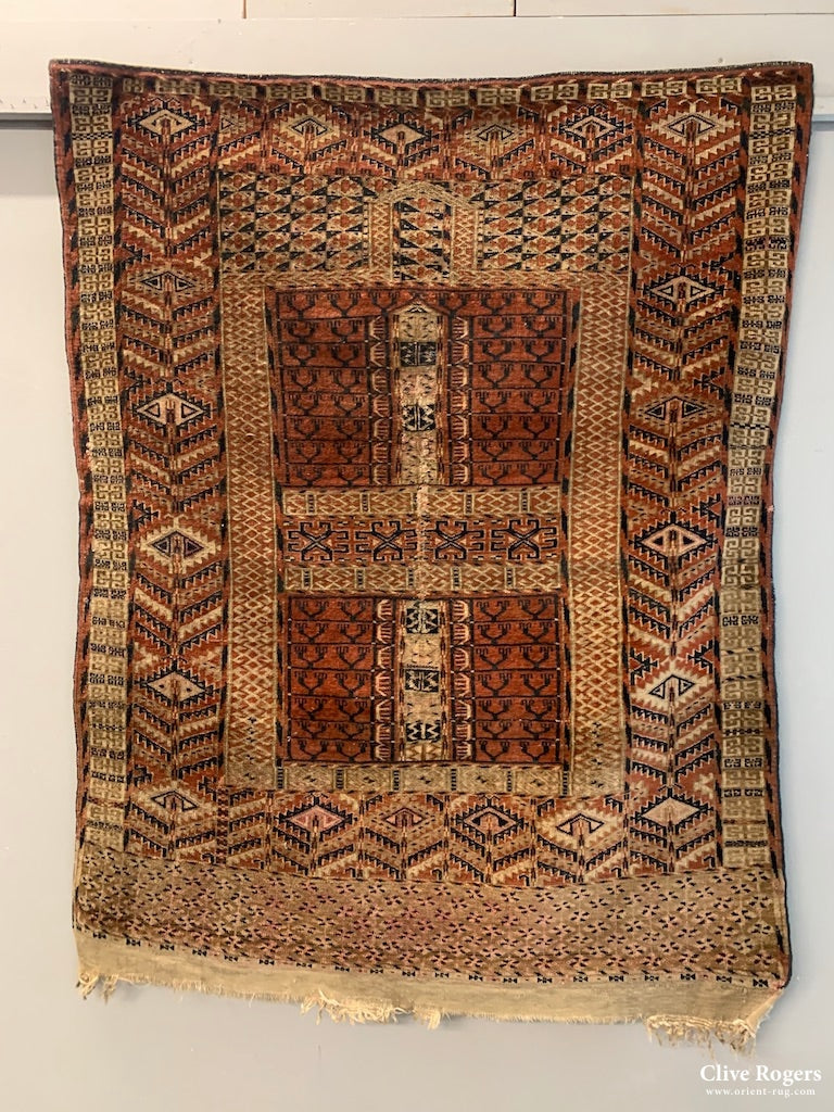 Turkoman Tekke Antique Ensi Rug {Af} ( 155 X 120 Cm) Rug