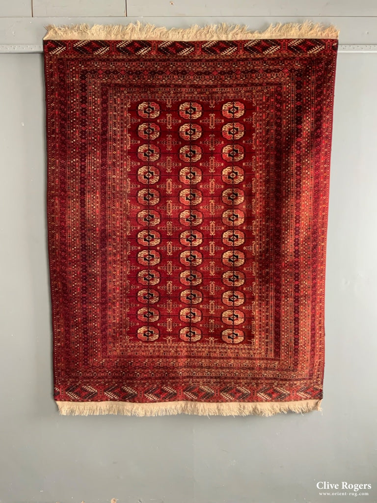 Turkoman Tekke Rug (180 X 137Cm)