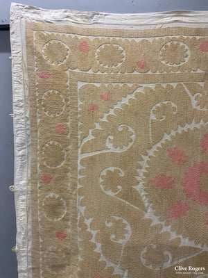 Uzbek Bleached Cotton Suzani Embroidery (435 X 270Cm)