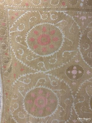 Uzbek Bleached Cotton Suzani Embroidery (435 X 270Cm)